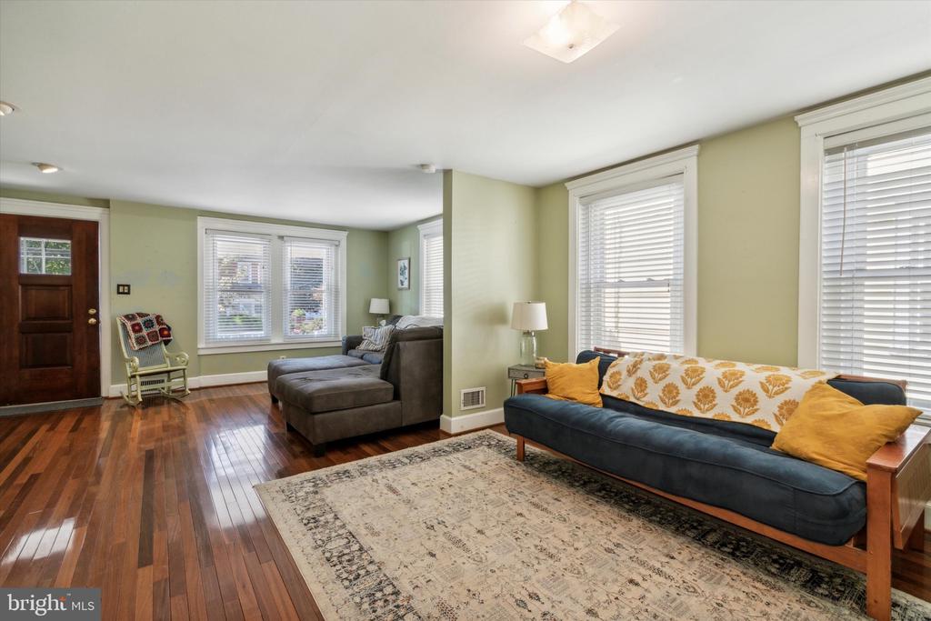 836 Penn St