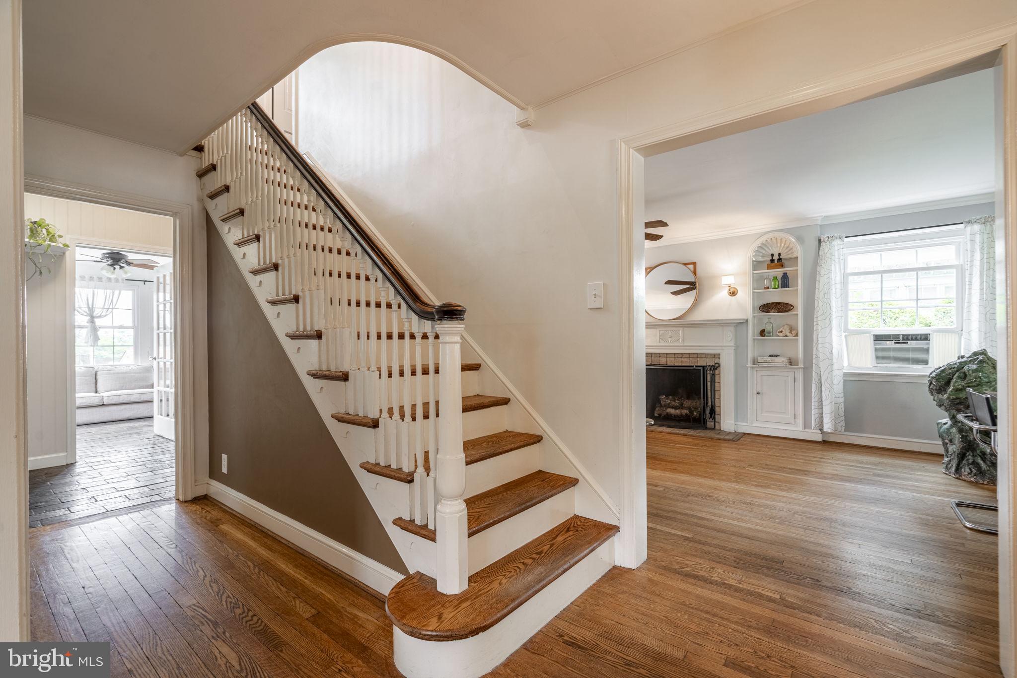2440 Garrett Rd