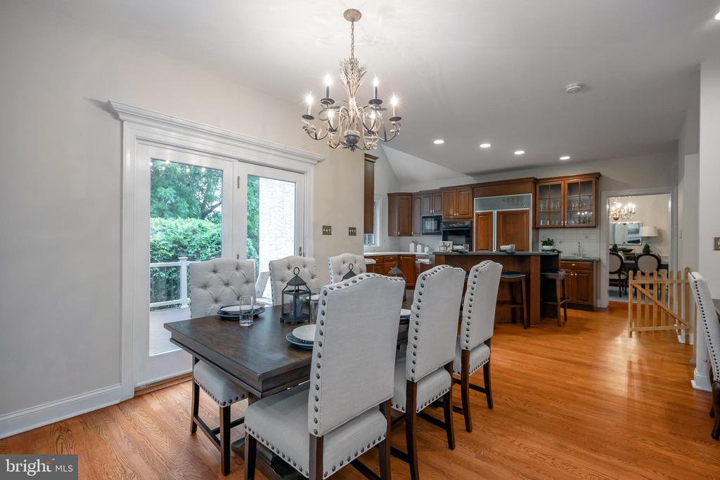 104 Leighton Dr