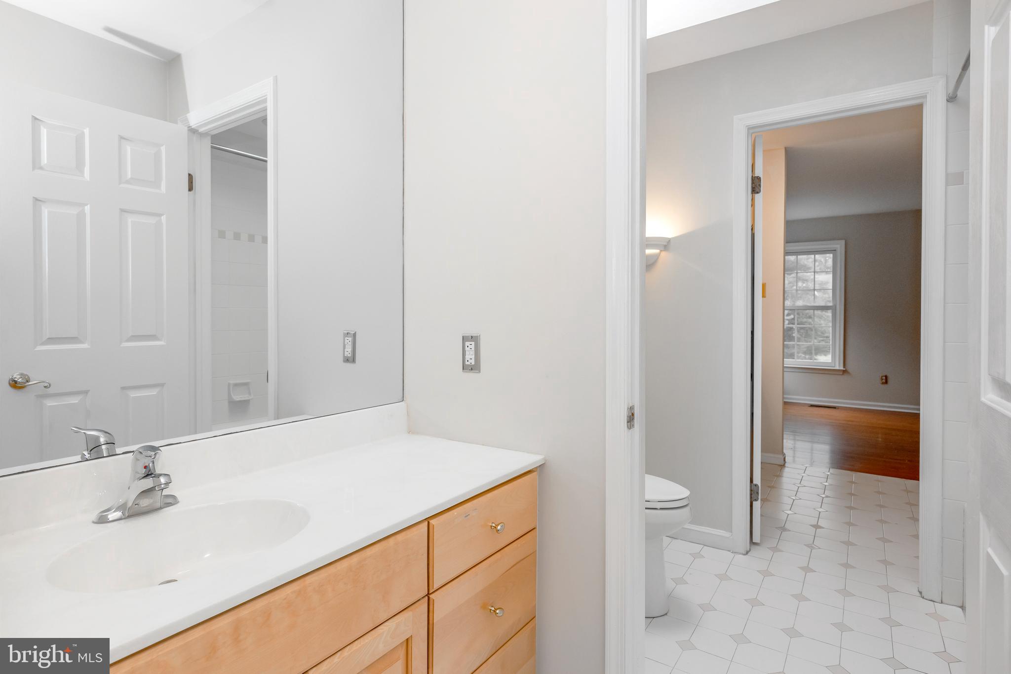 104 Leighton Dr