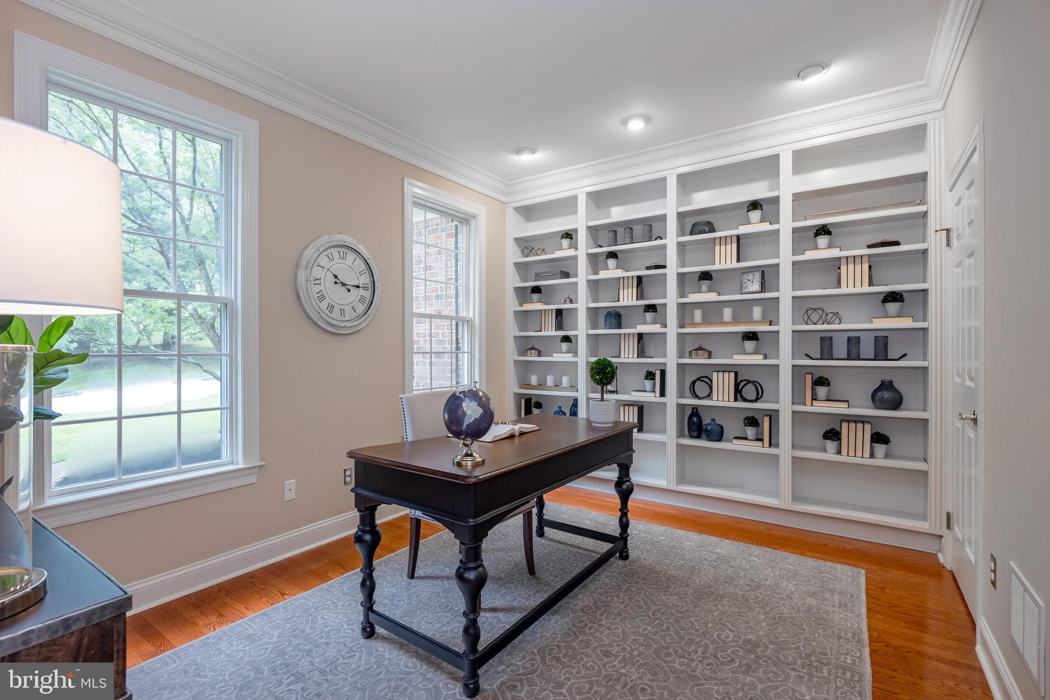 104 Leighton Dr