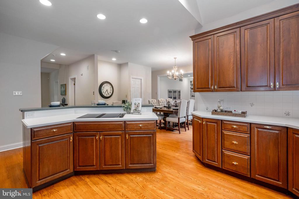 104 Leighton Dr