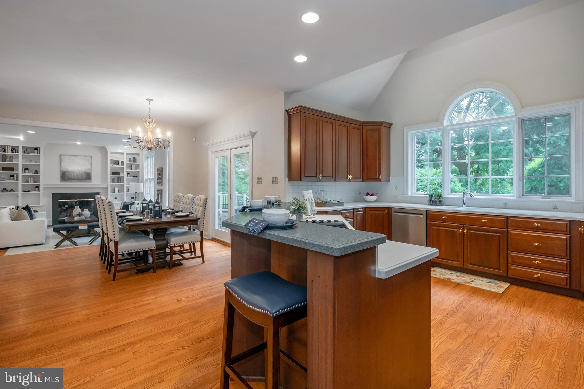 104 Leighton Dr