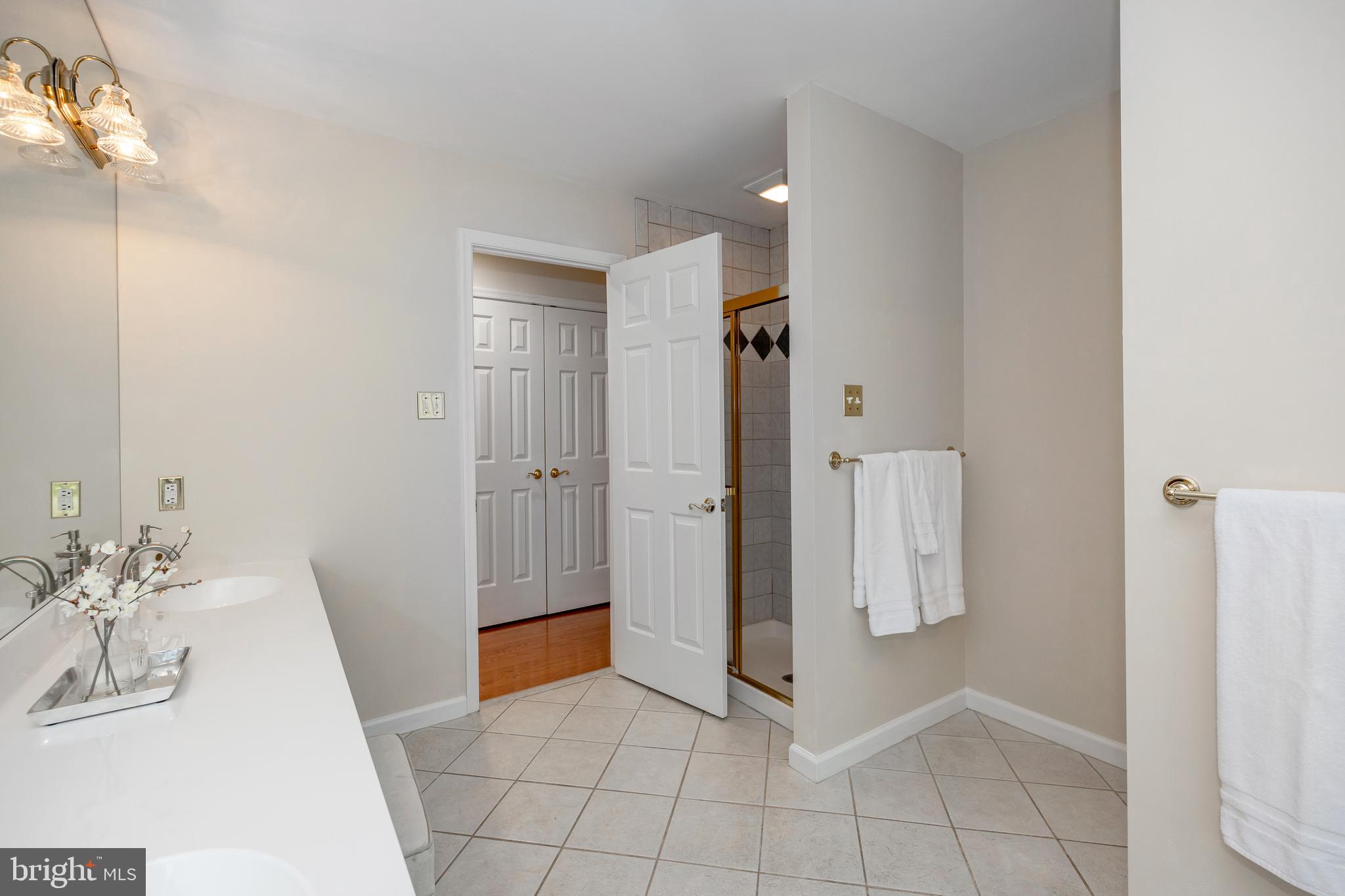 104 Leighton Dr