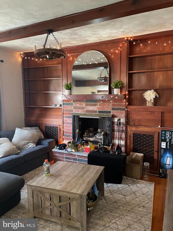 304 N Chester Pike