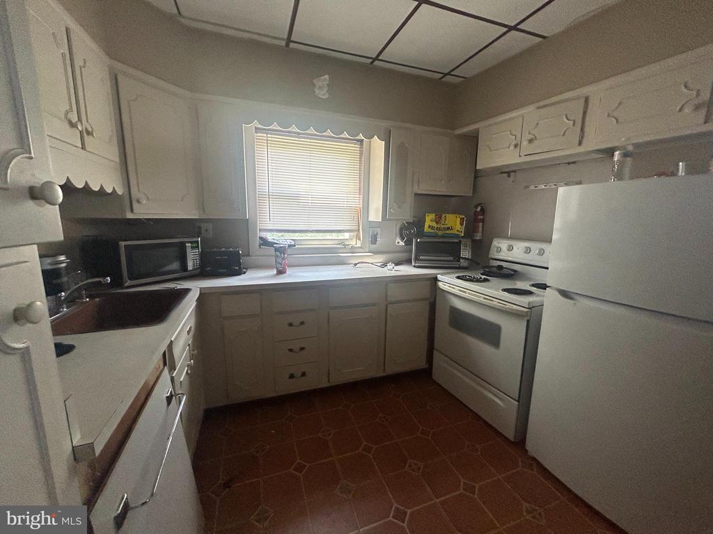 304 N Chester Pike