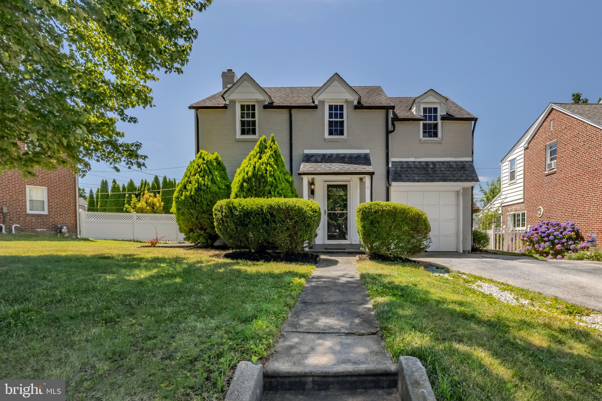 1409 Burmont Rd