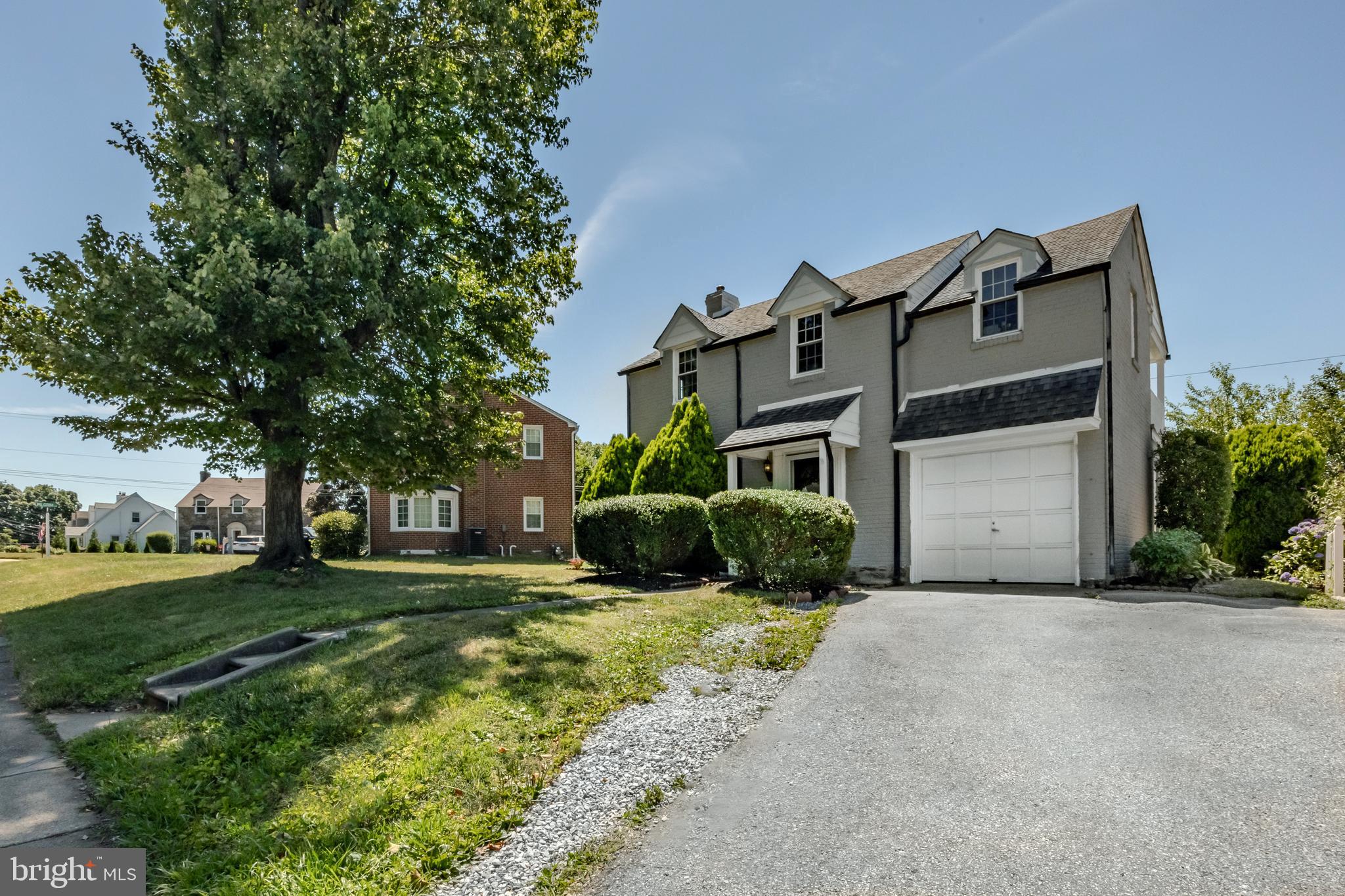 1409 Burmont Rd