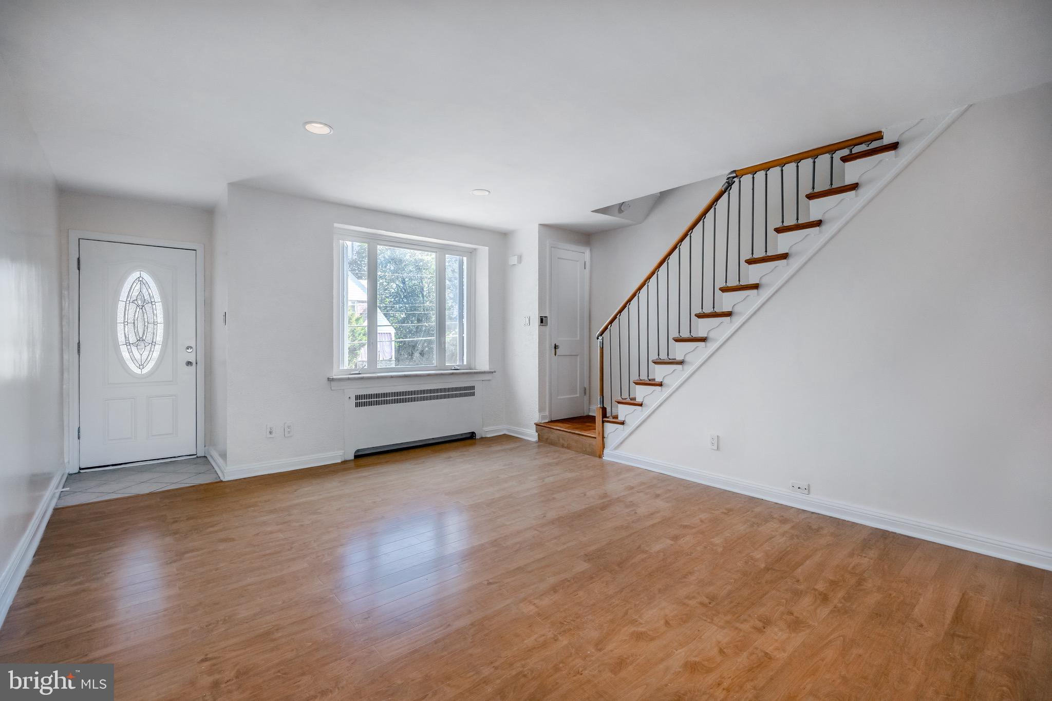 242 le Carra Dr