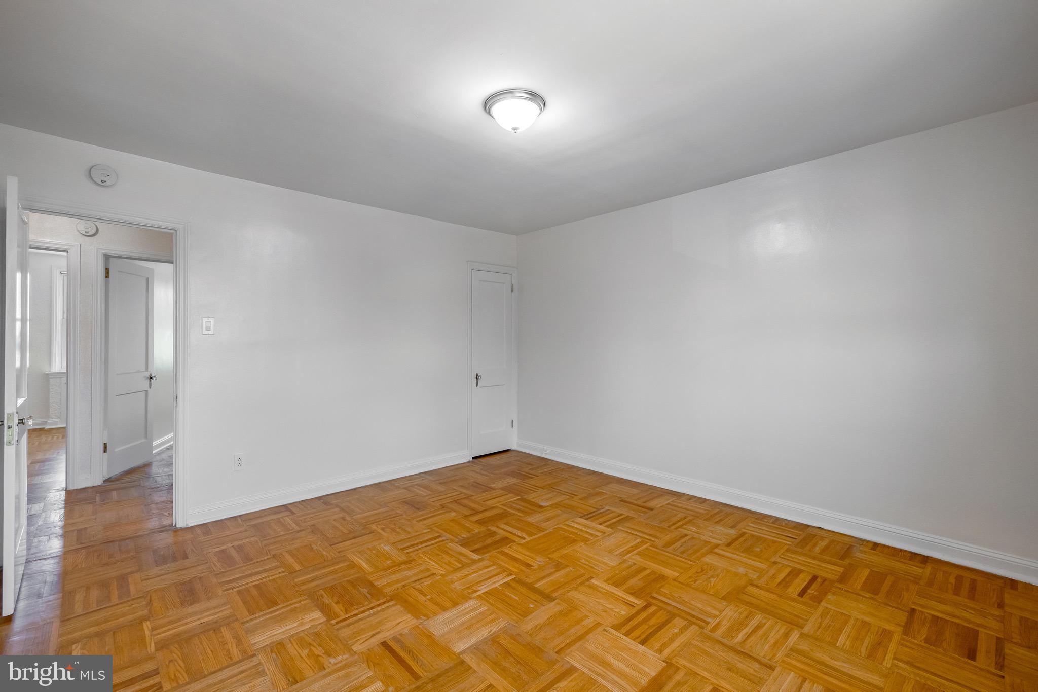 242 le Carra Dr