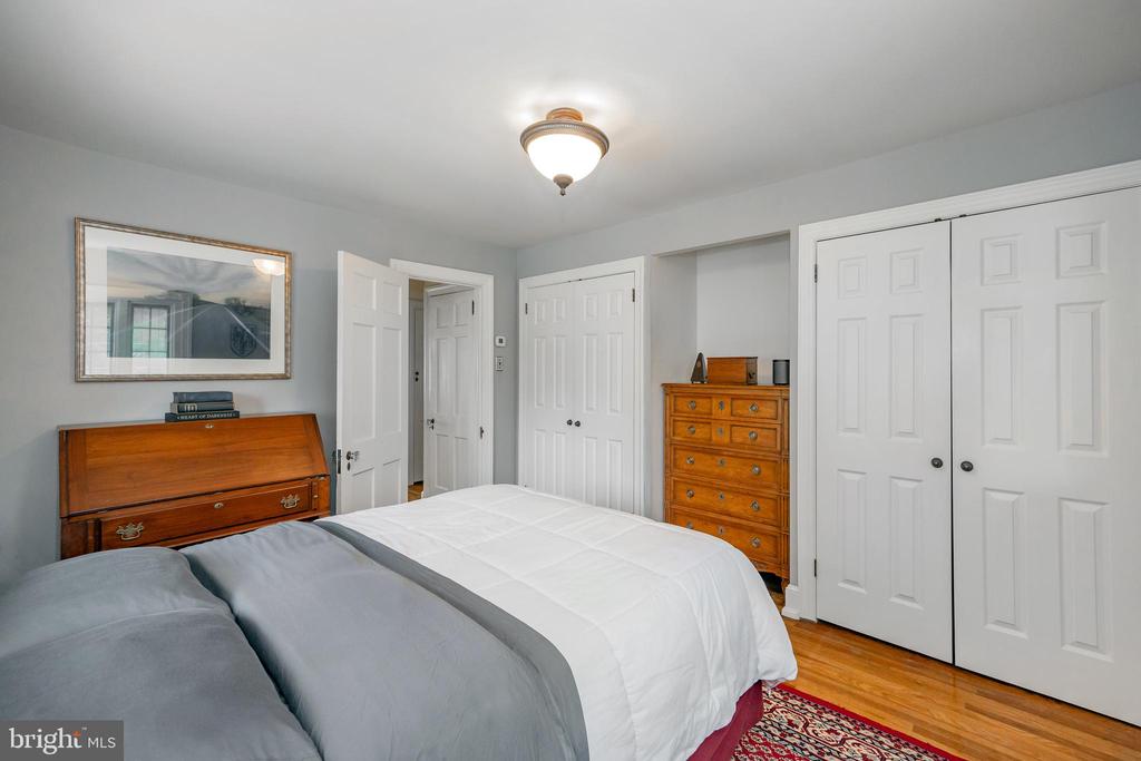 901 Drexel Ave