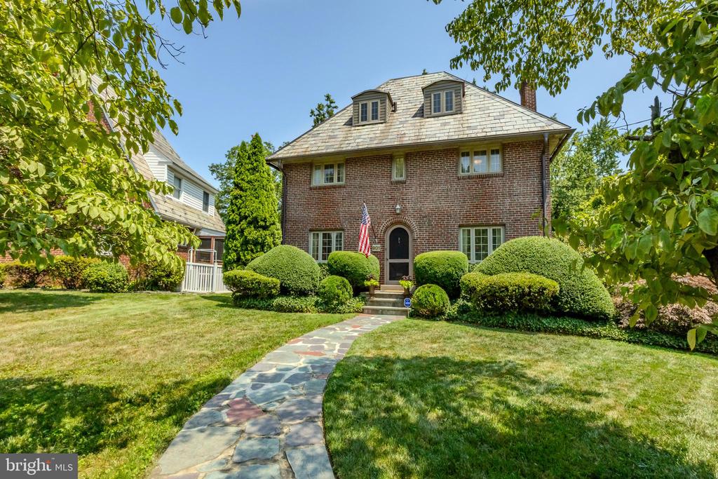 901 Drexel Ave