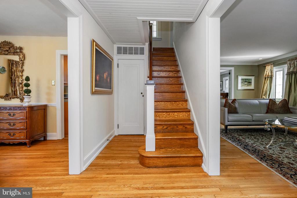 901 Drexel Ave