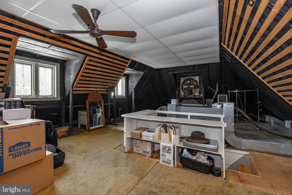 901 Drexel Ave