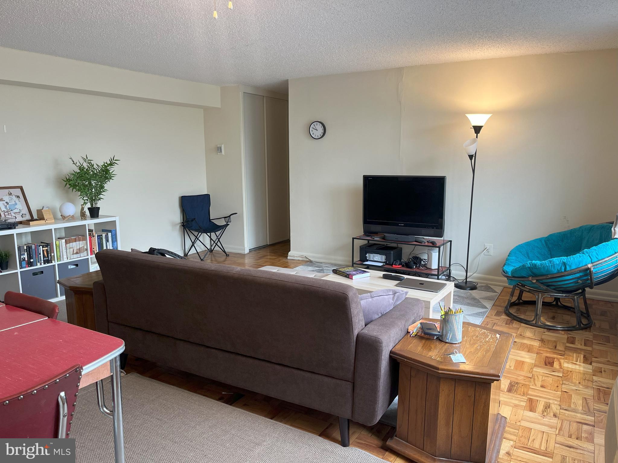 1030 E LANCASTER #1001