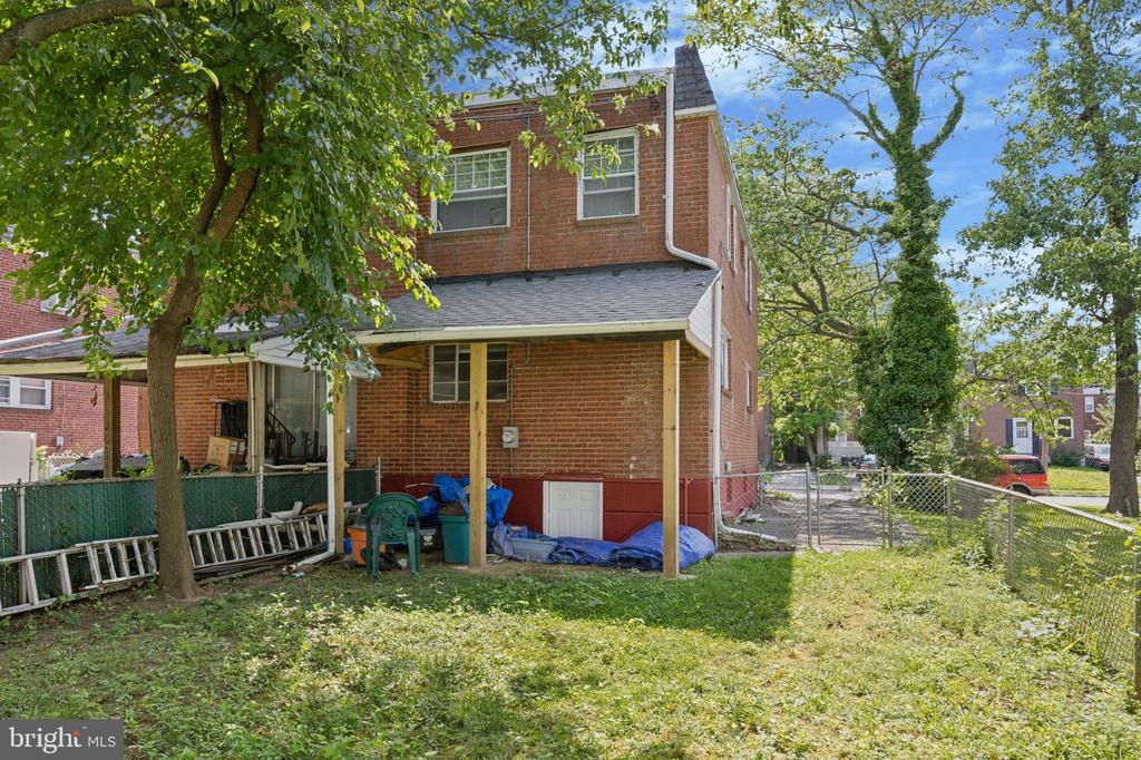 111 Felton Ave
