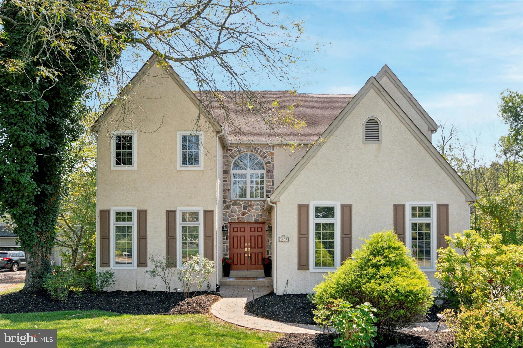 5057 Brittany Ln