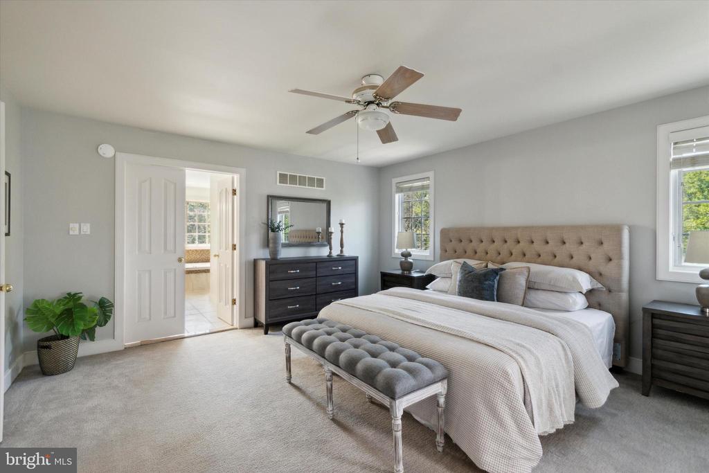 5057 Brittany Ln