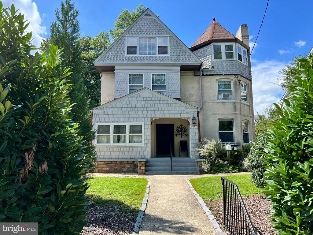 426 SOUTH AVE