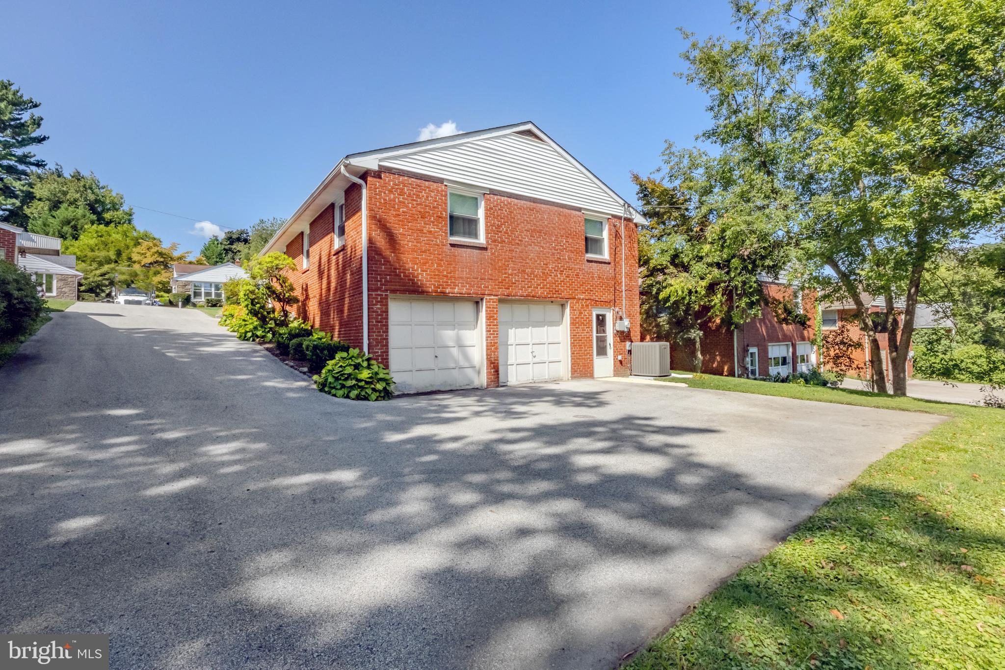 1733 Green Valley Rd