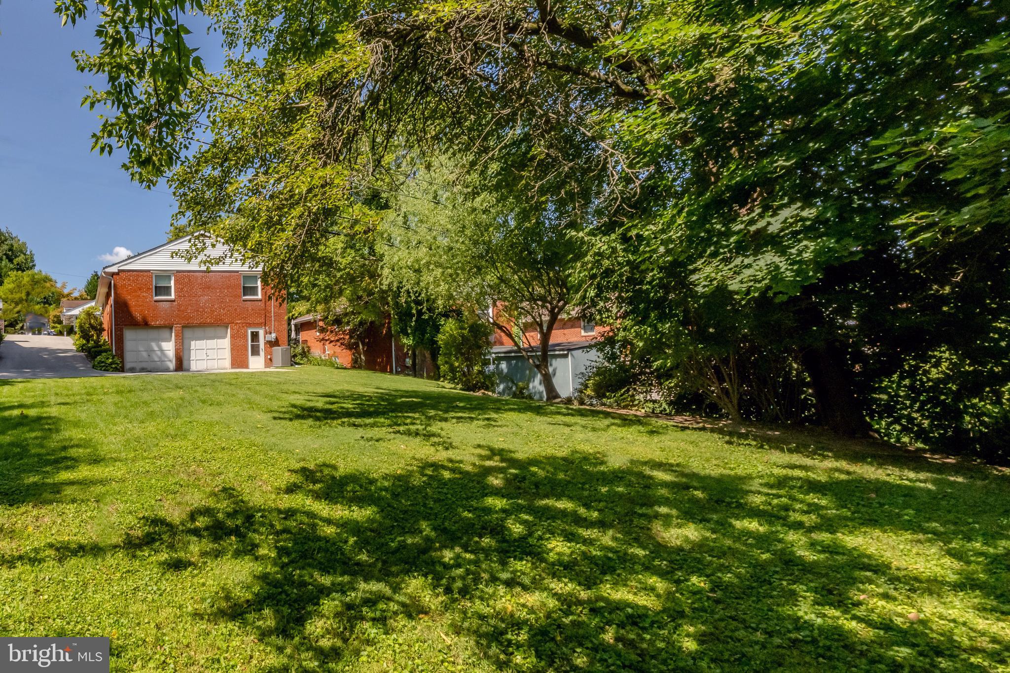 1733 Green Valley Rd