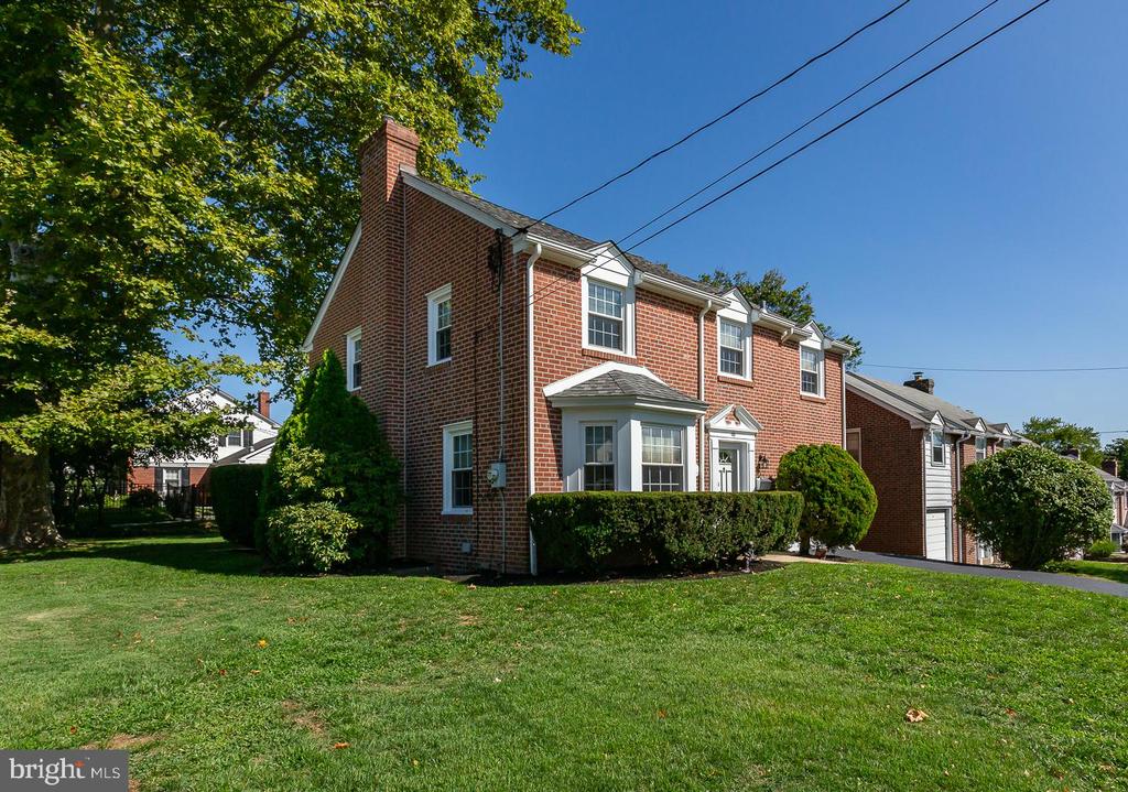400 Lincoln Ave