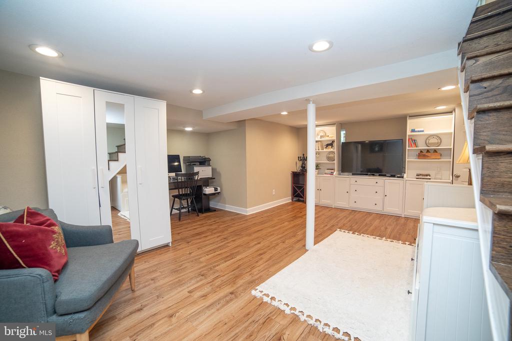 30 Ralston Ave