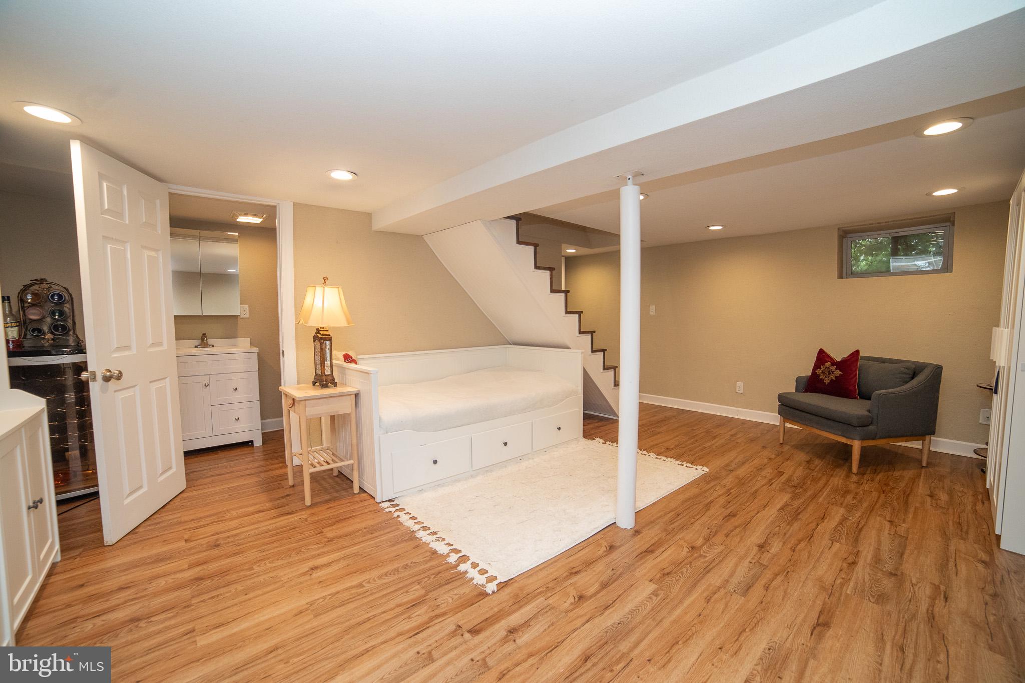 30 Ralston Ave