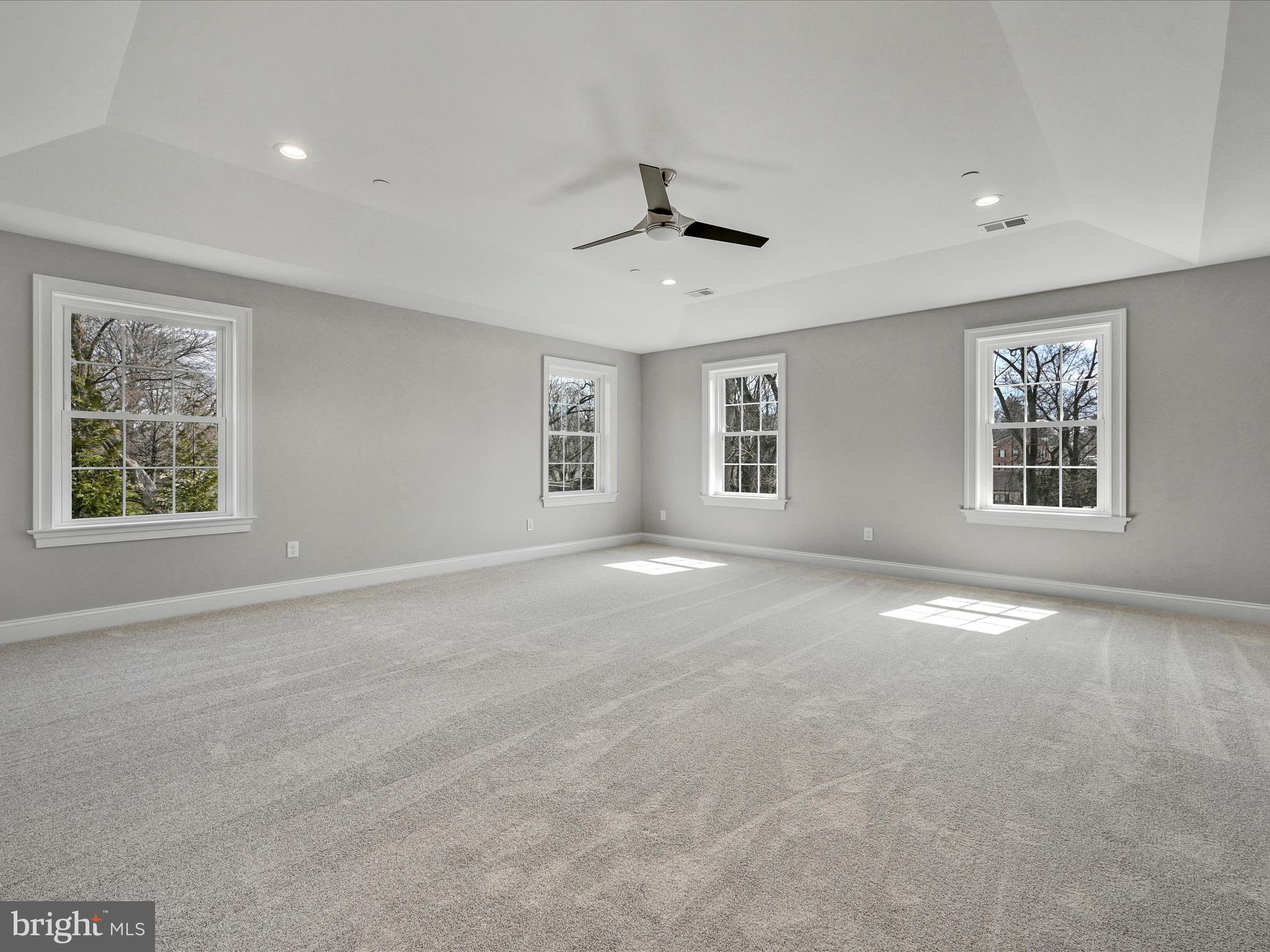 101 N Newtown Street Rd