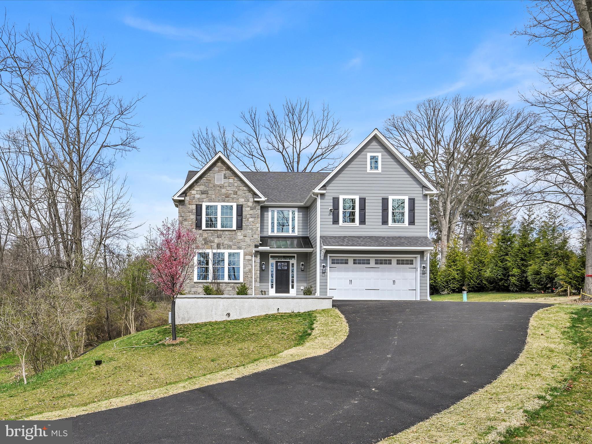 101 N Newtown Street Rd
