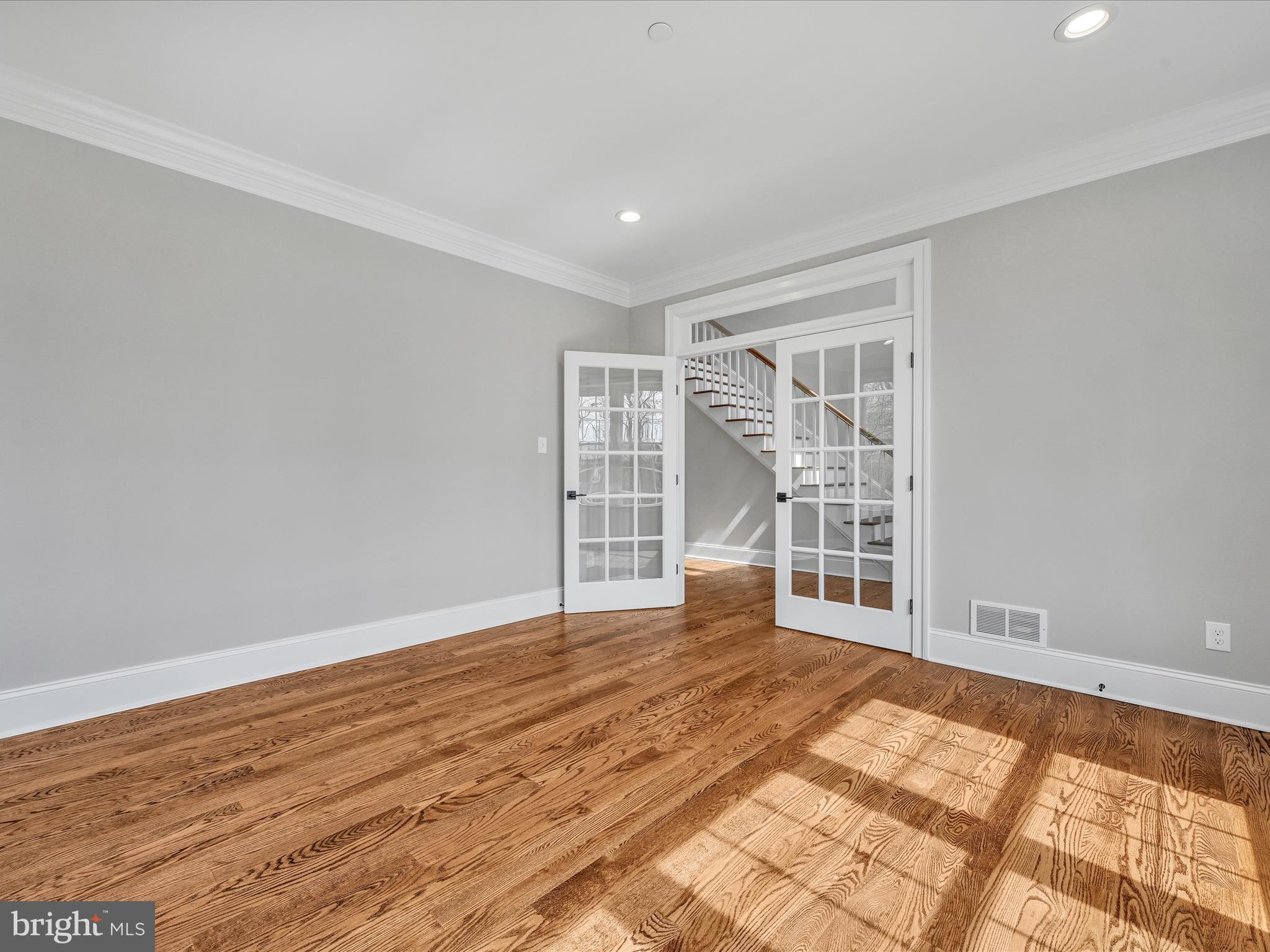 101 N Newtown Street Rd