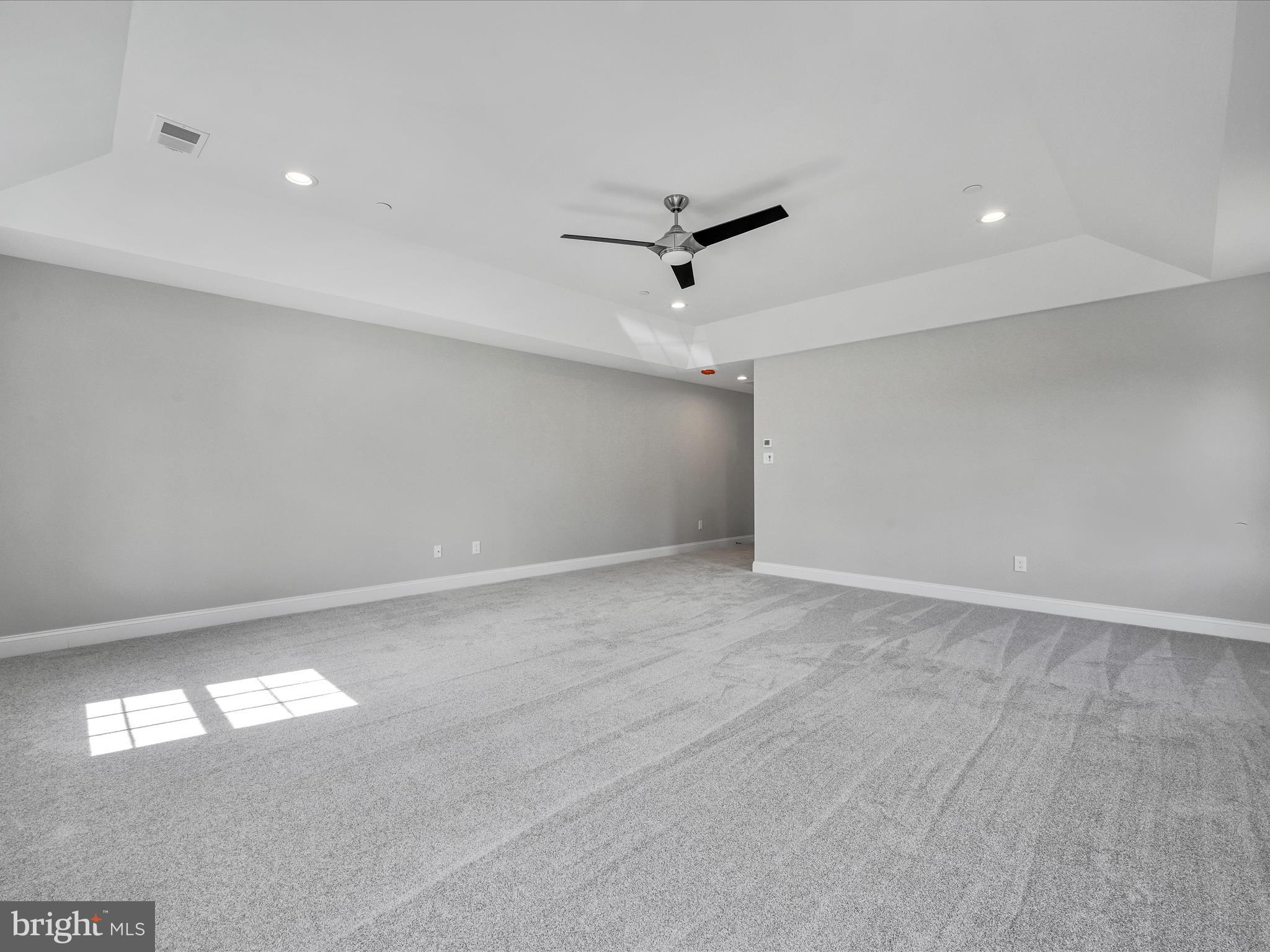 101 N Newtown Street Rd
