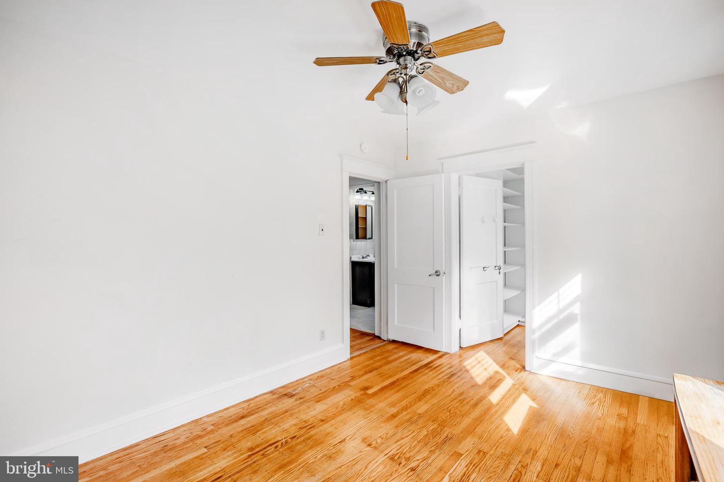 729 Blythe Ave
