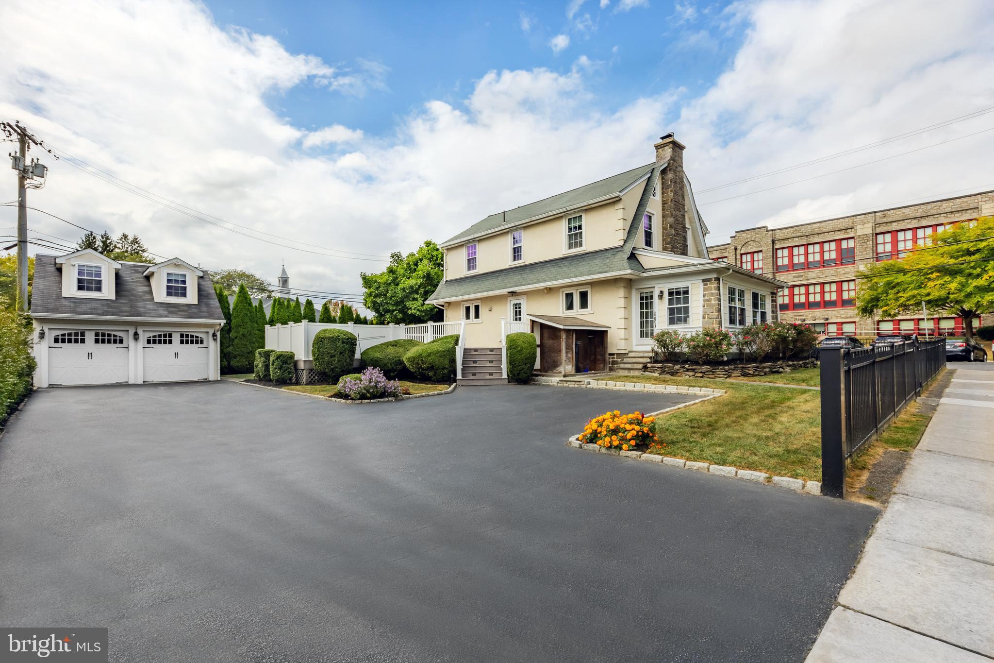 1 Golf Rd