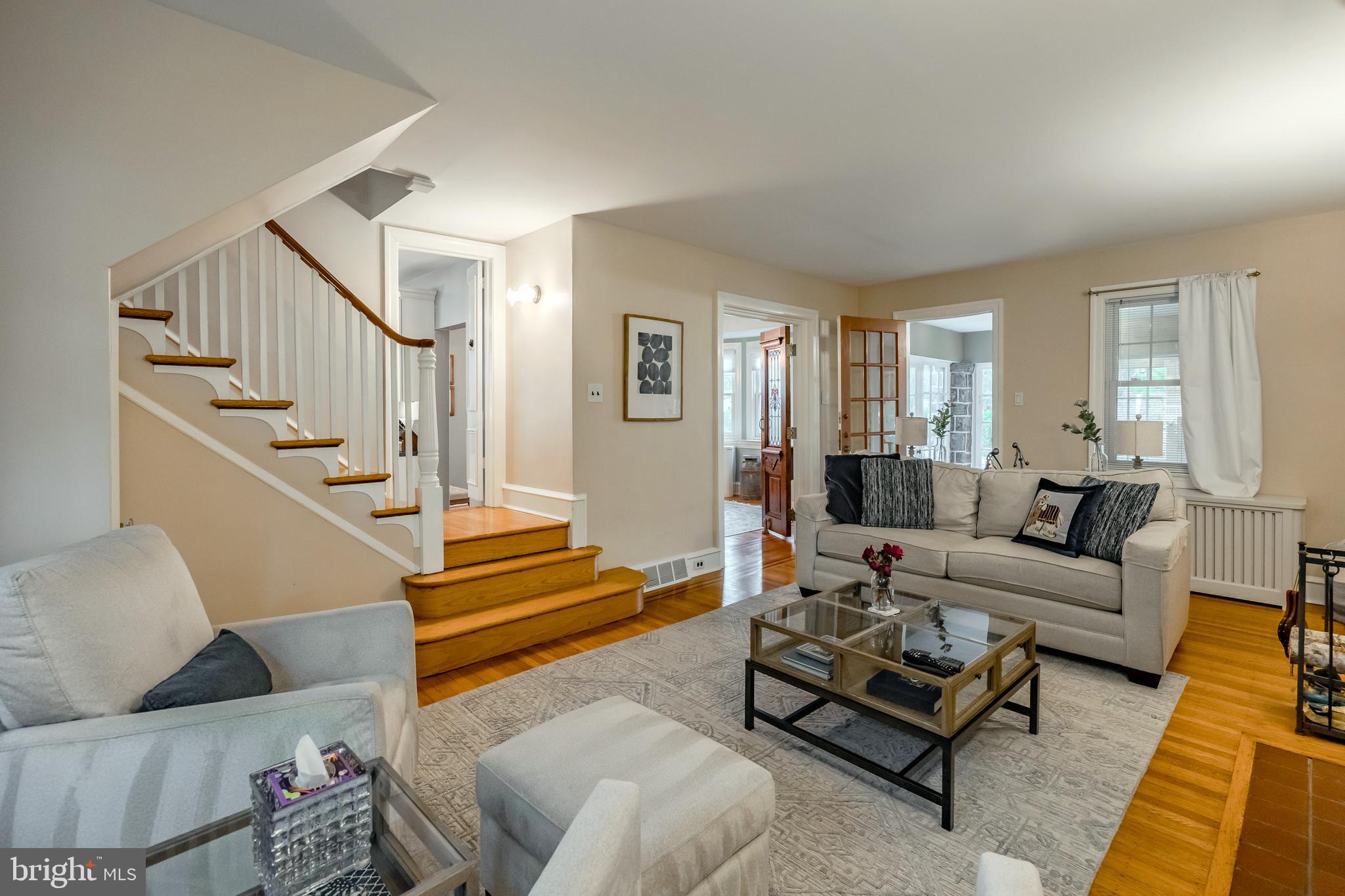 2512 W Darby Rd