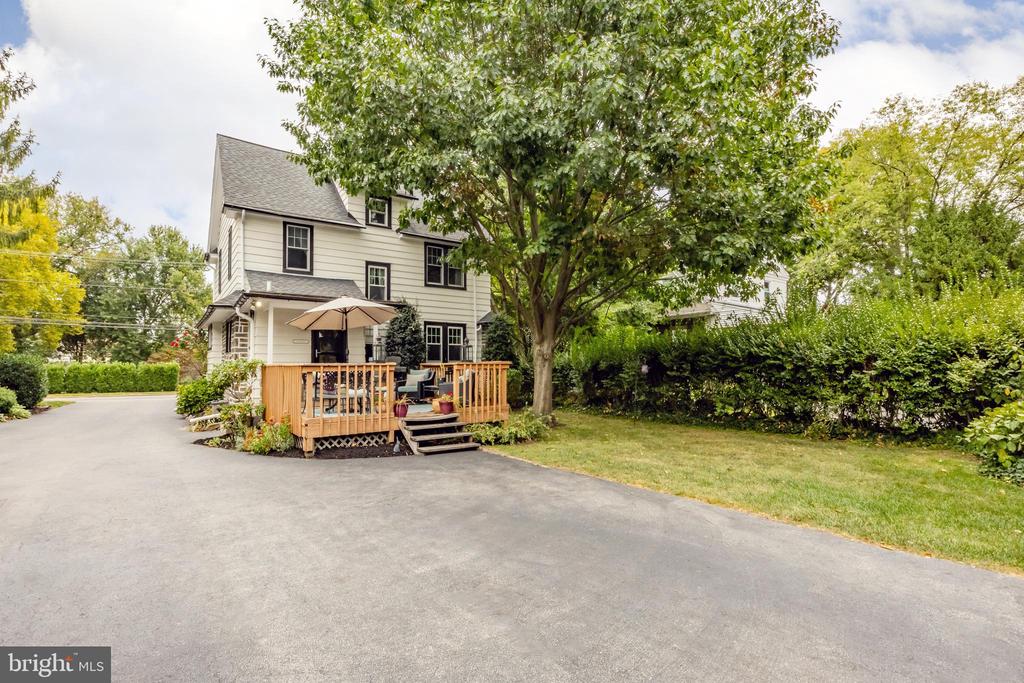 2512 W Darby Rd
