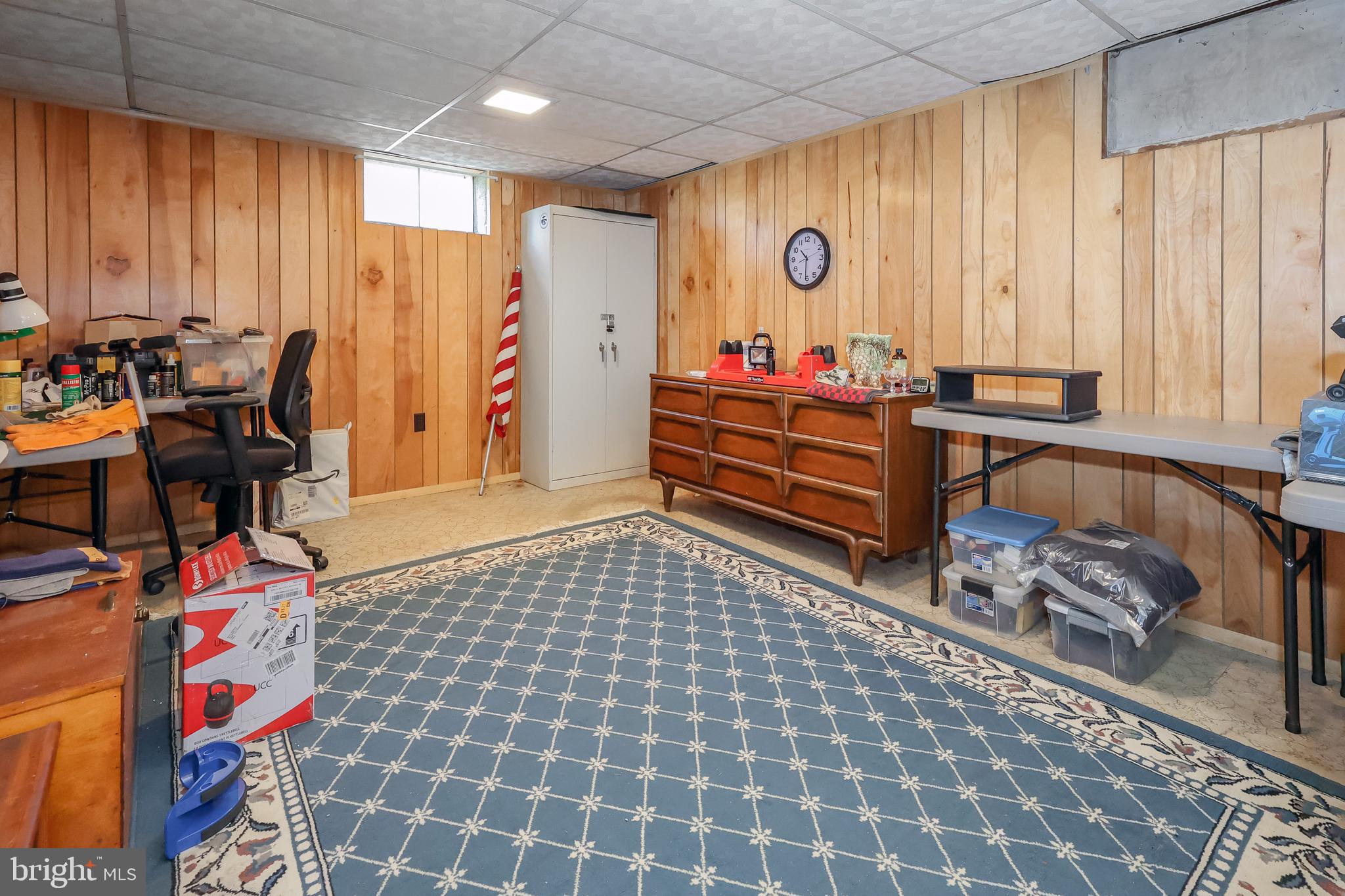 207 Laurel Ln
