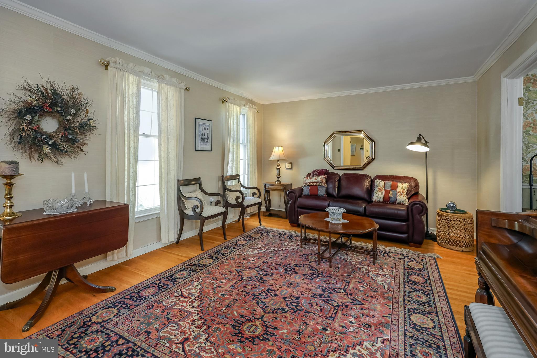 207 Laurel Ln