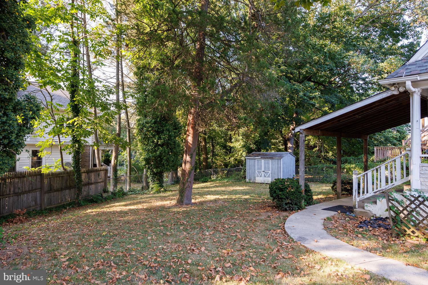 5 HEMLOCK RD