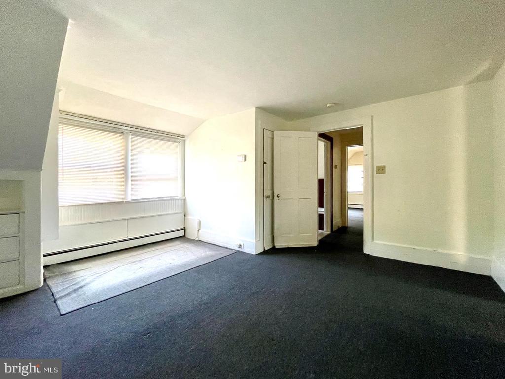 5 HEMLOCK RD