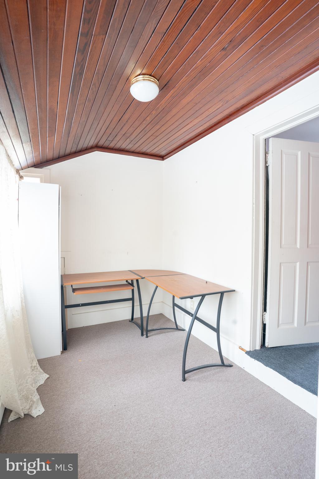 5 HEMLOCK RD