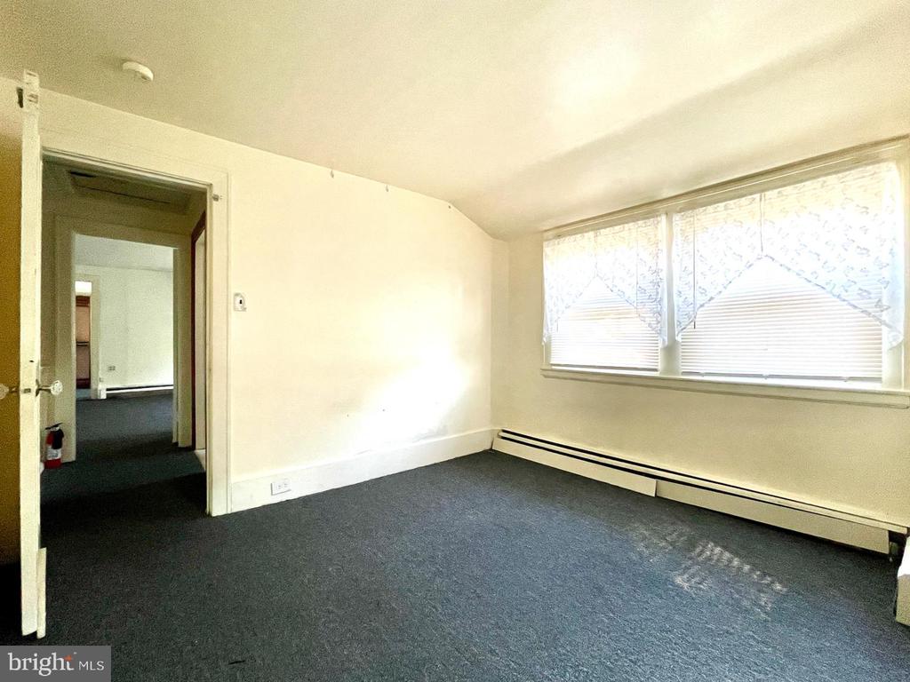 5 HEMLOCK RD
