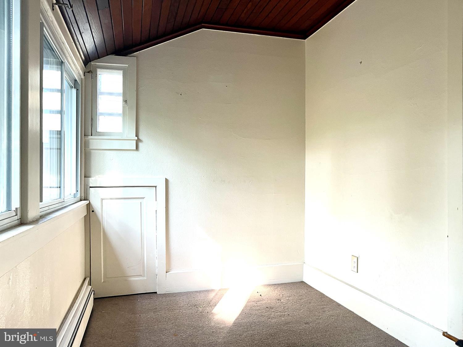 5 HEMLOCK RD