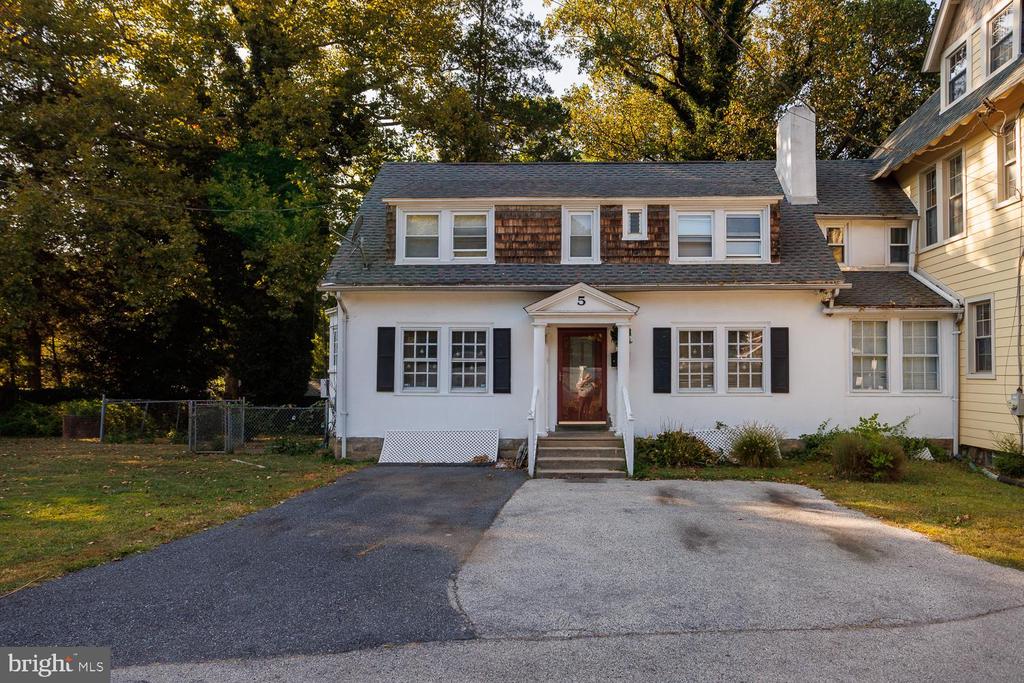 5 HEMLOCK RD