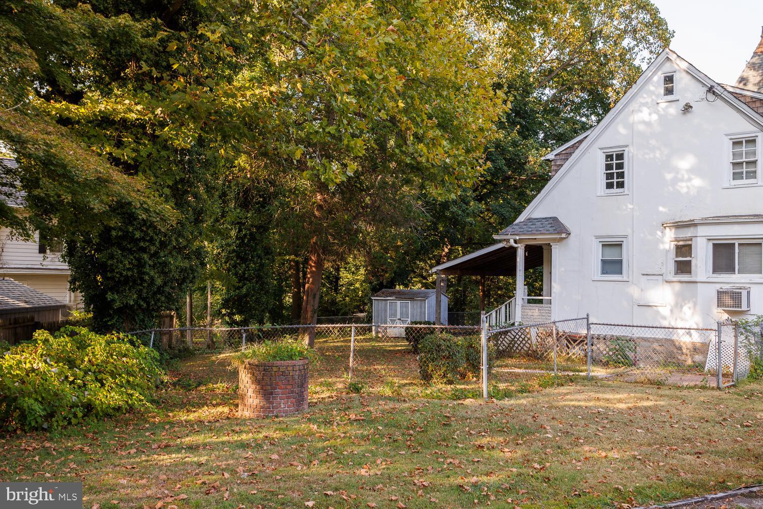 5 HEMLOCK RD
