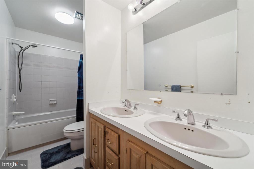 2508 Red Oak Cir #2508-A