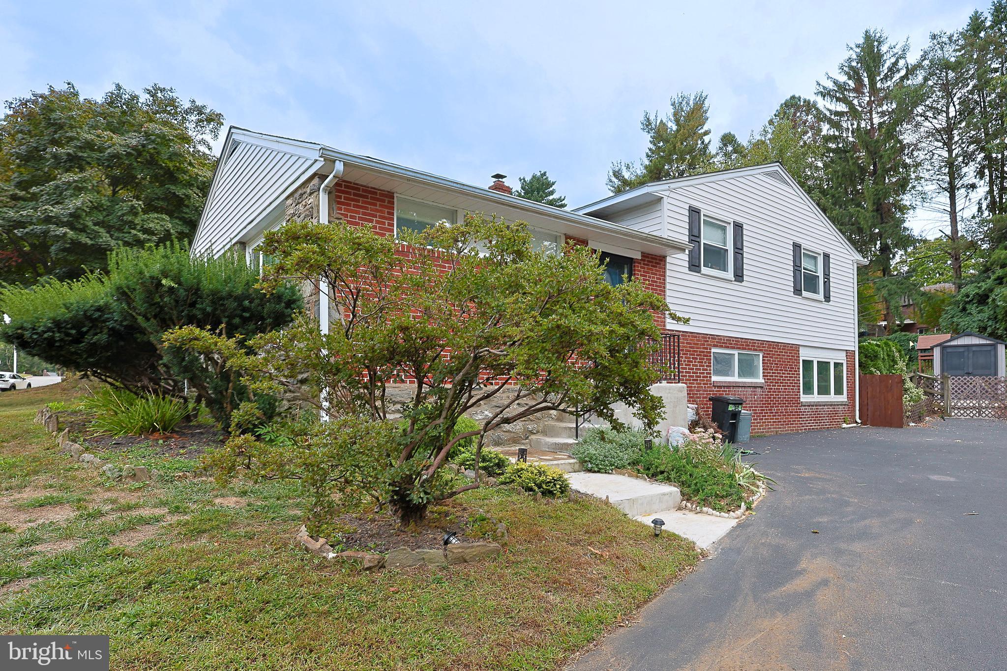 1738 Green Valley Rd