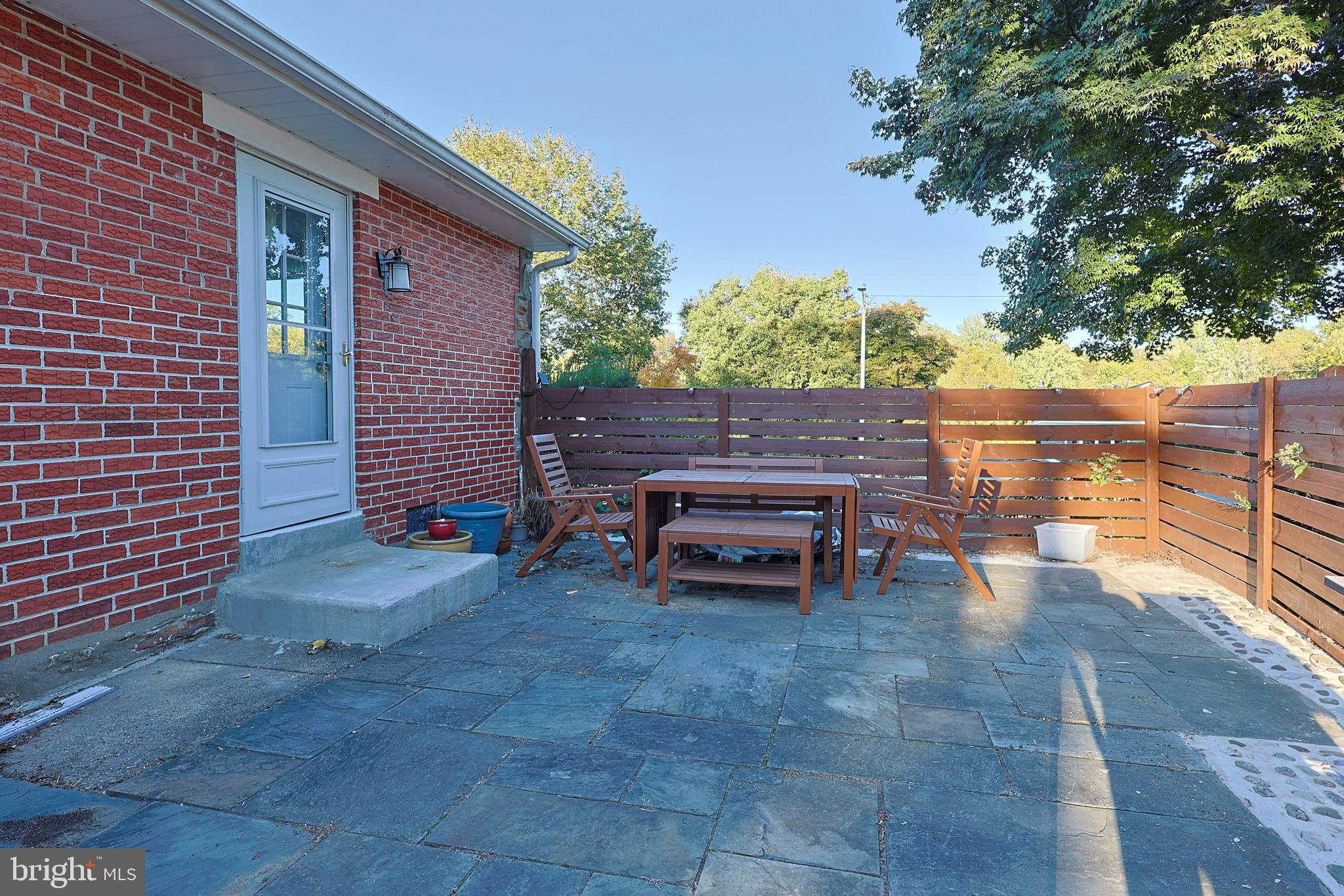 1738 Green Valley Rd