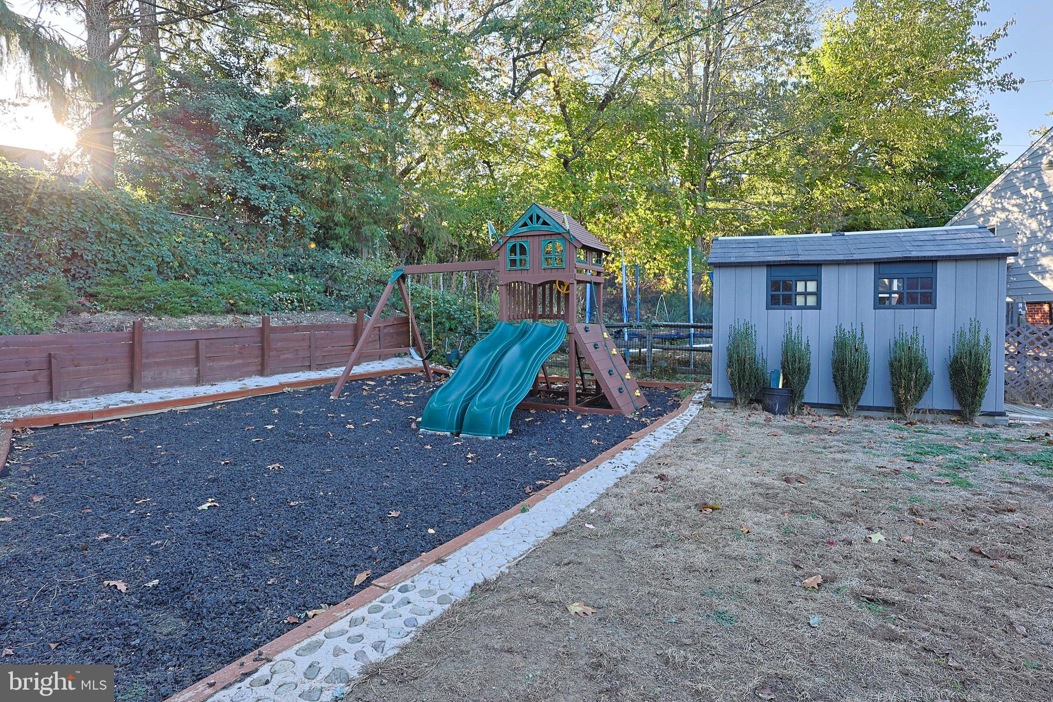 1738 Green Valley Rd