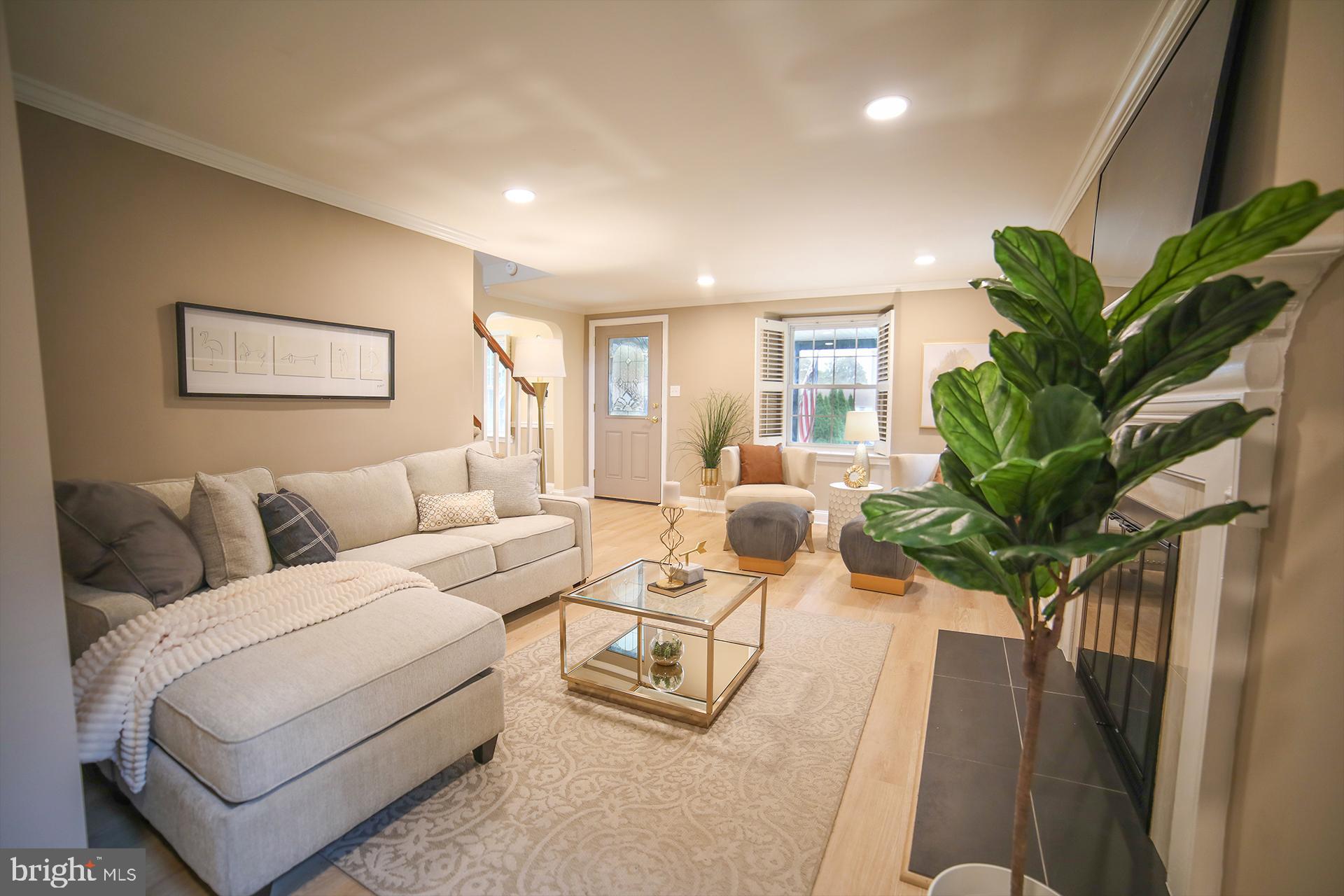 211 1st Ave